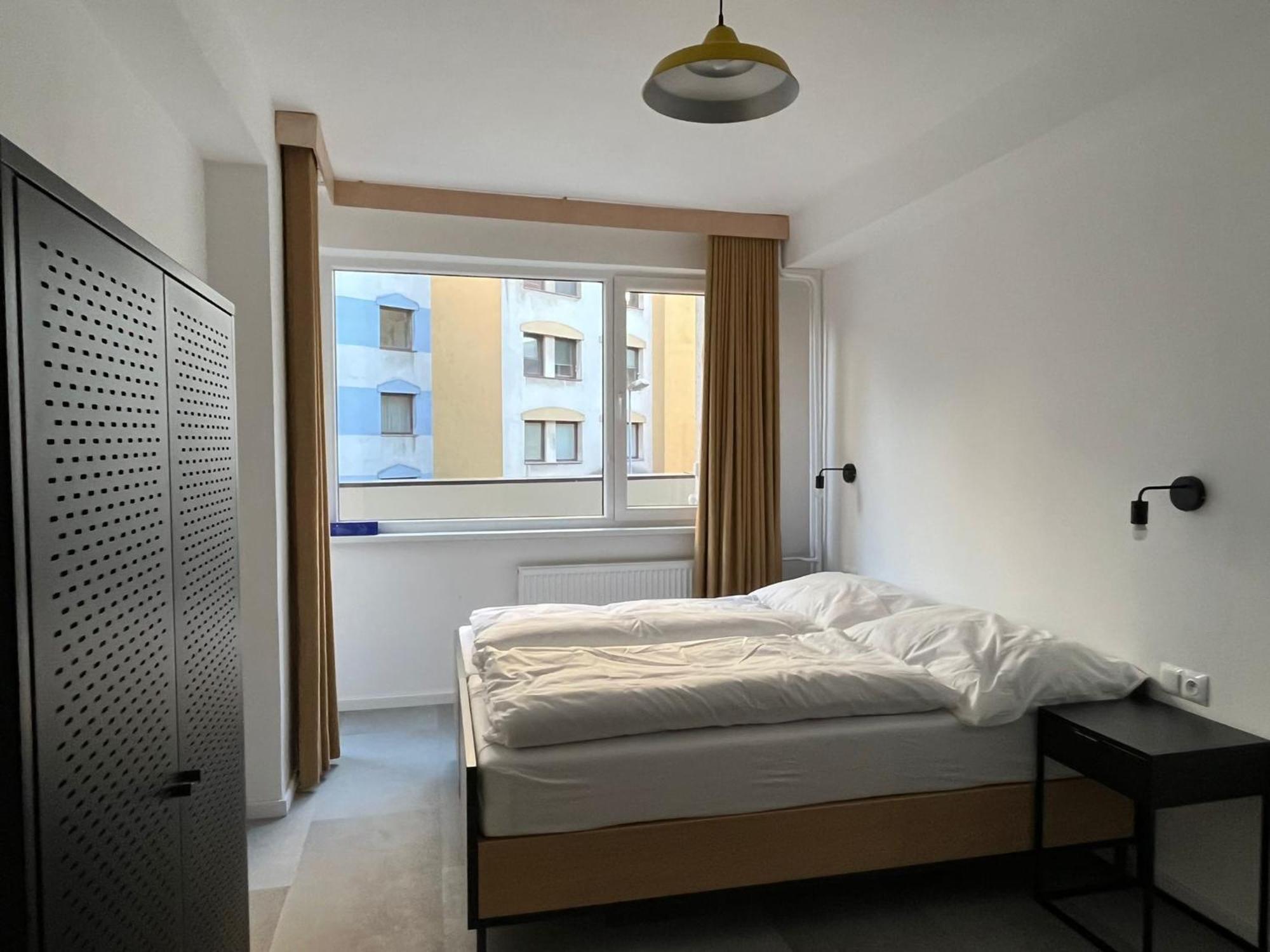 Izy Stay Hostel Bratislava Exterior foto